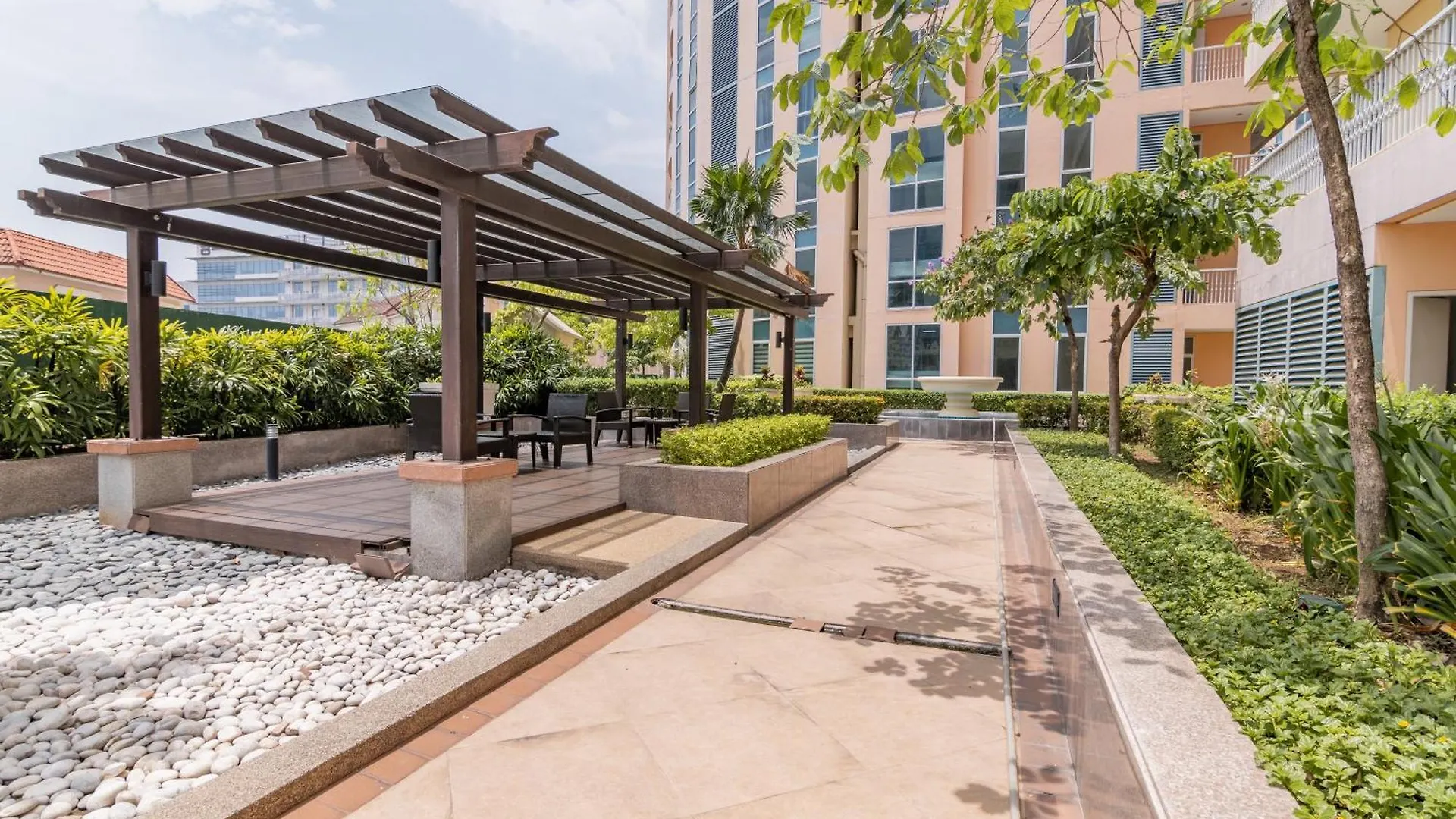 Luxury Condo At Venice Mall Near Airport, Bgc & Makati Manila Aparthotel